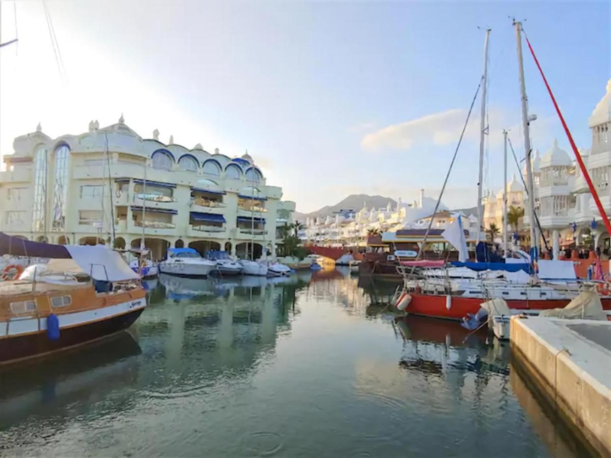 Benalmadena Beachfront Puerto Marina Sunrise Exterior photo
